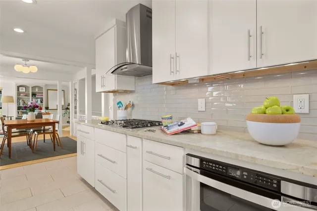 $1,275,000 | 4110 Southwest Rose Street, Seattle, WA 98136