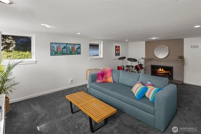 $1,275,000 | 4110 Southwest Rose Street, Seattle, WA 98136