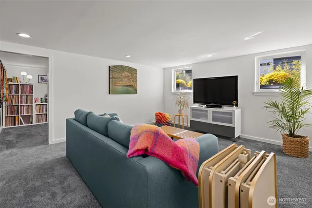 $1,275,000 | 4110 Southwest Rose Street, Seattle, WA 98136