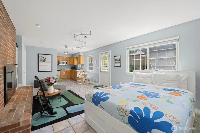 $1,275,000 | 4110 Southwest Rose Street, Seattle, WA 98136