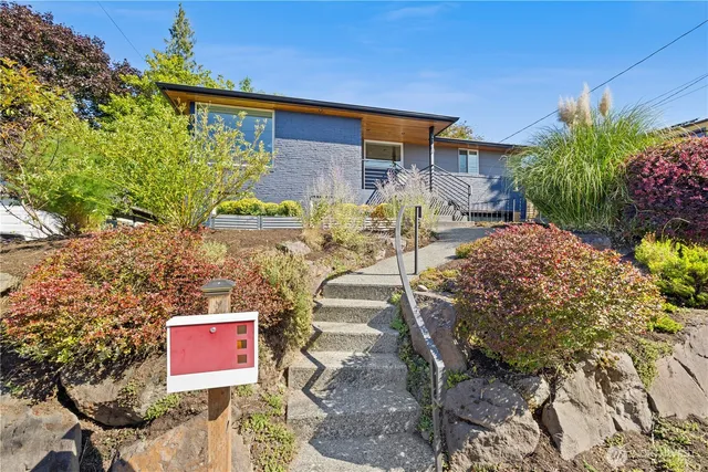 $1,275,000 | 4110 Southwest Rose Street, Seattle, WA 98136