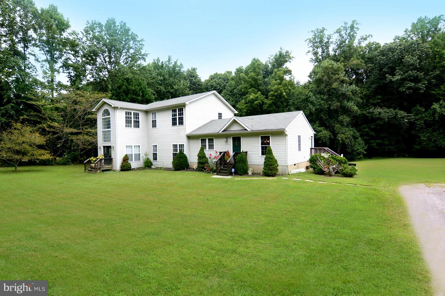 1247 Bacon Ridge Road Crownsville, MD 21032 - Photo 4 of 24 Gently Rolling Lawn / Side Driveway Parking