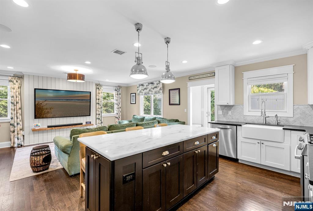 159 Hampton Place Ridgewood, NJ 07450 - Photo 22 of 50