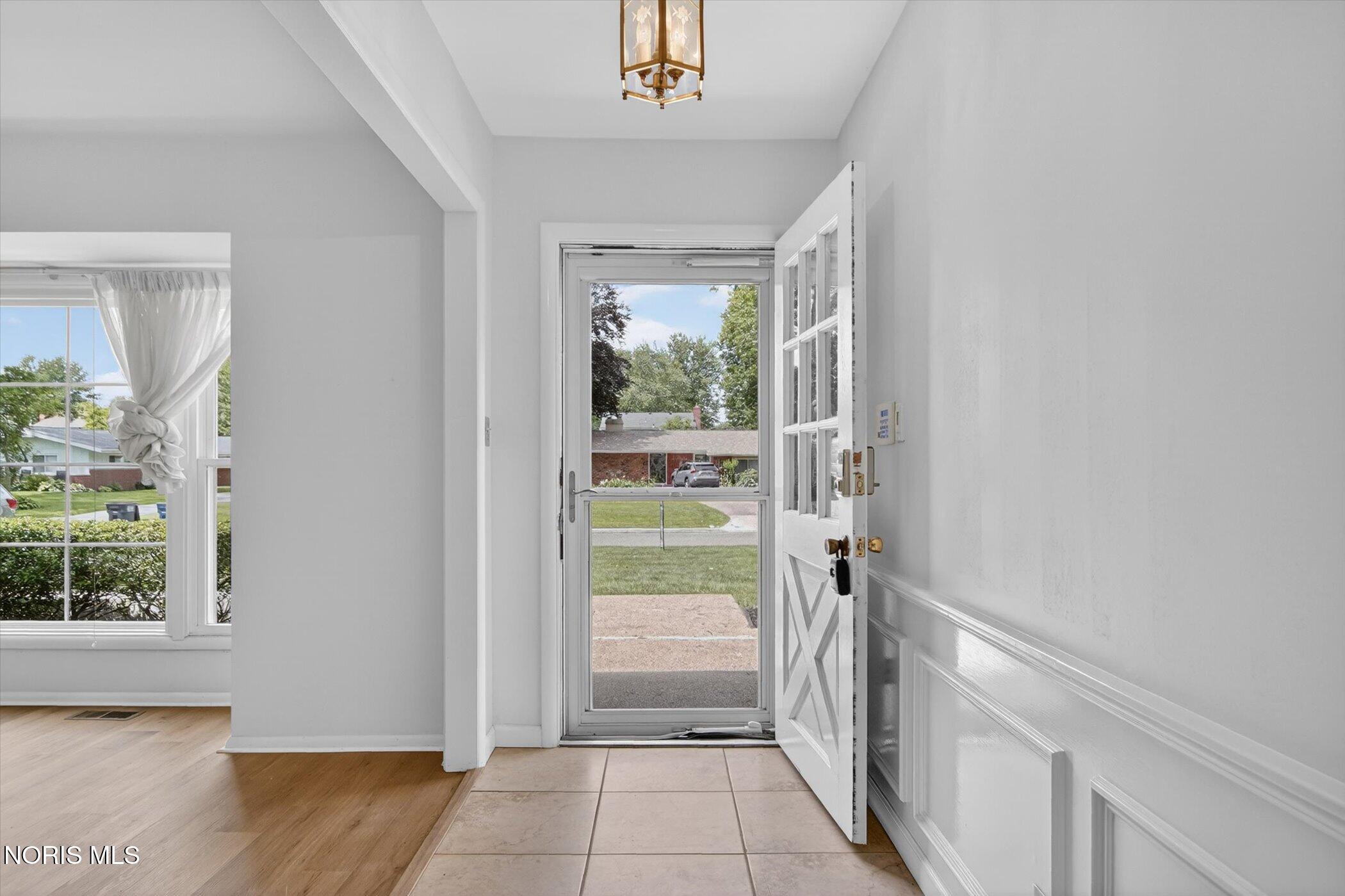3860 Surrey Road Toledo, OH 43623 - Photo 6 of 45 Gallery Image 6