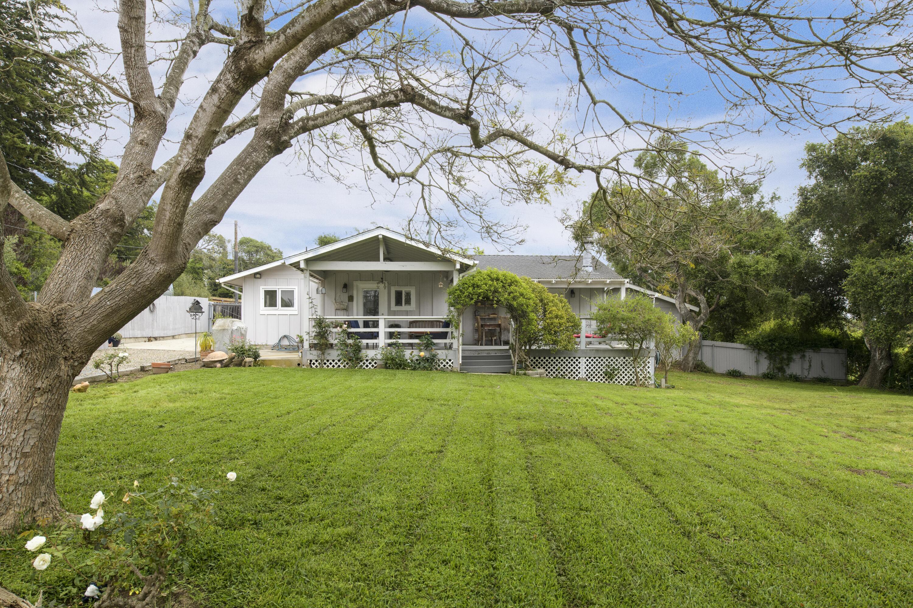 247 Toro Canyon Road Carpinteria, CA 93013 - Photo 19 of 28 018