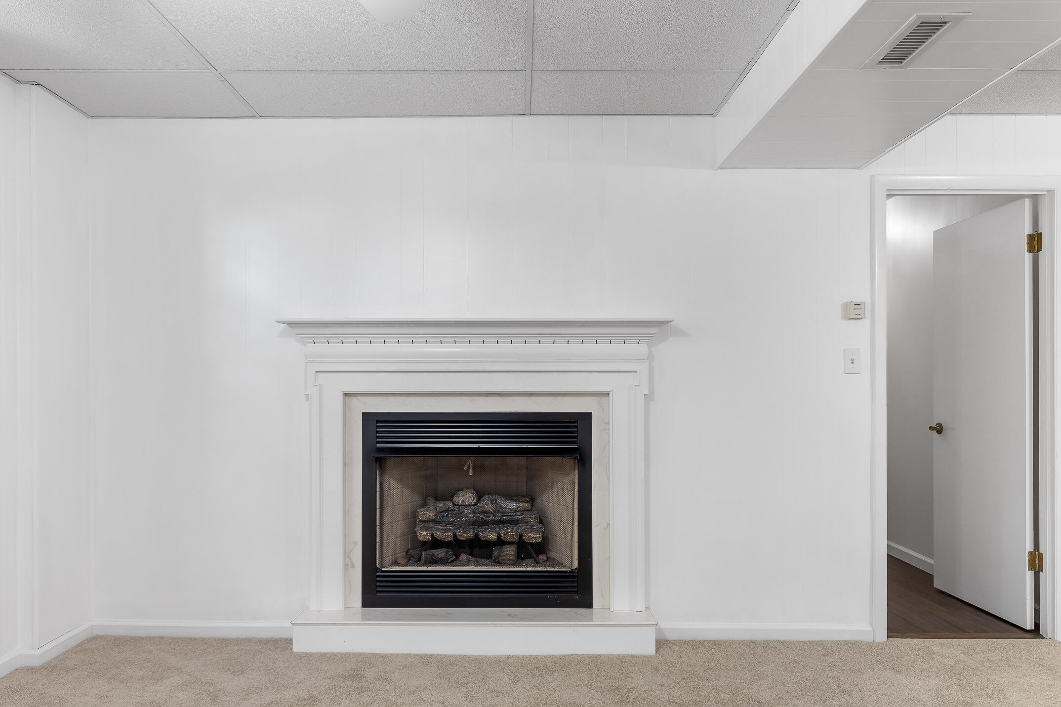 1035 Hillcrest Road Hixson, TN 37343 - Photo 27 of 43 Fireplace