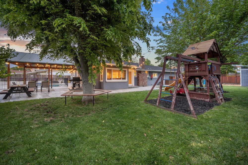 740 Roble Drive Morgan Hill, CA 95037 - Photo 30 of 43 an outdoor space with garden