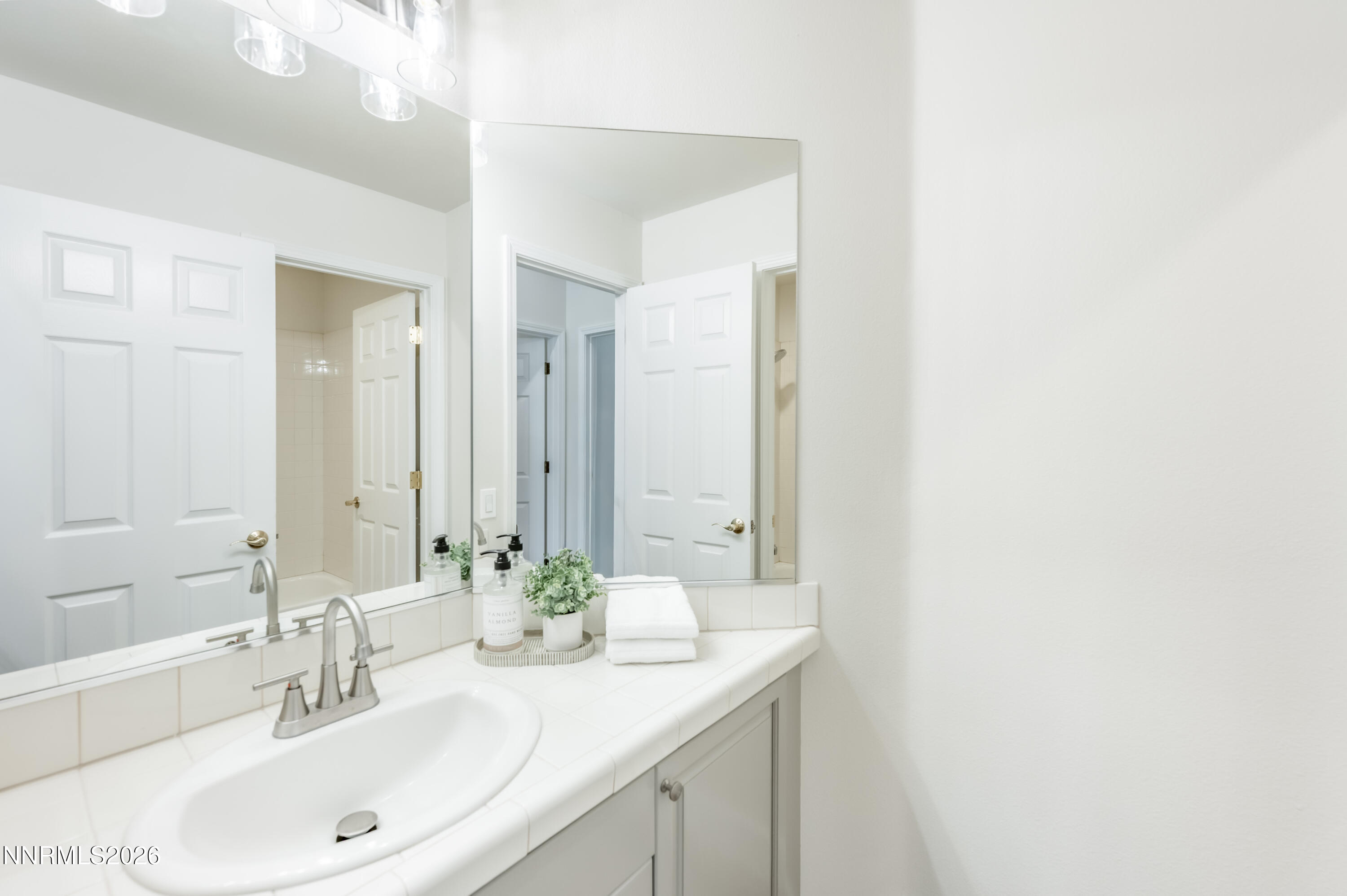 1690 Caughlin Creek Road Reno, NV 89519 - Photo 36 of 47 C-1040