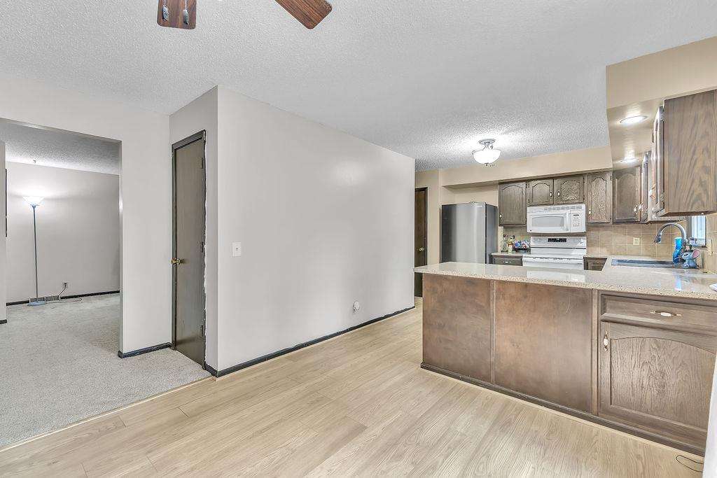 2209 North Leonard Road St. Joseph, MO 64506 - Photo 10 of 35 Gallery Image 10