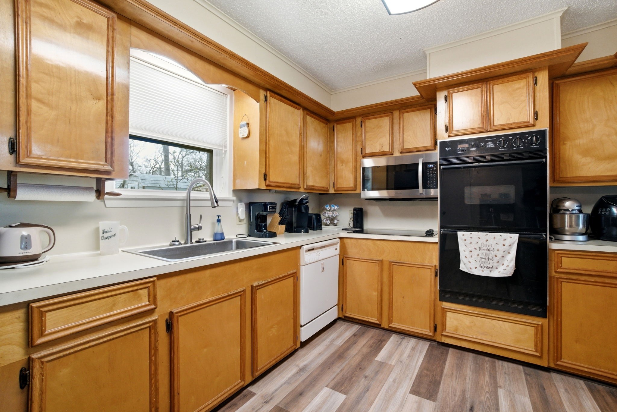 209 Red Oak Street Livingston, TX 77351 - Photo 9 of 34 Kitchen View 2