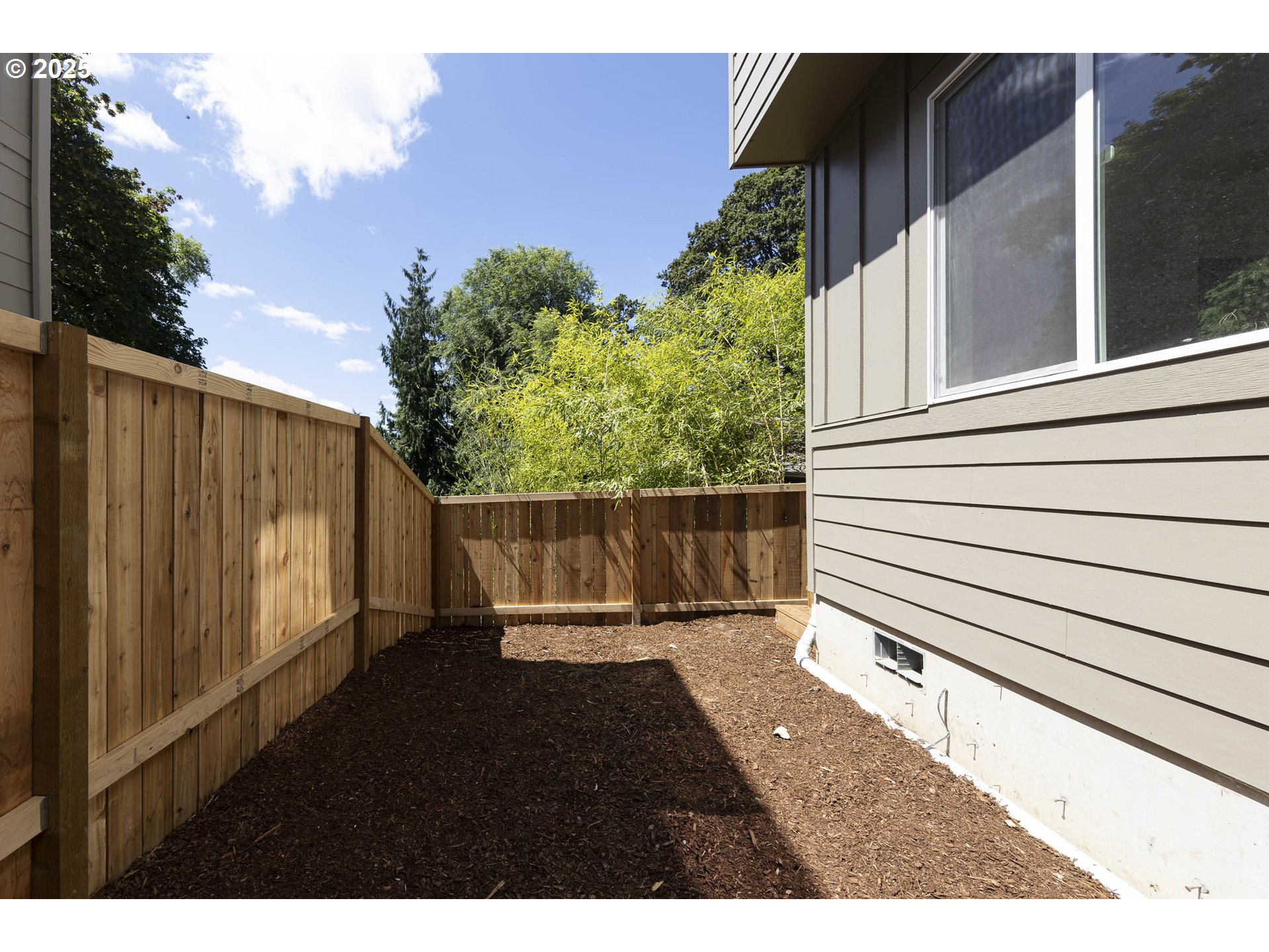 4801 Southeast Ina Avenue Milwaukie, OR 97267 - Photo 16 of 25 a view of outdoor space with deck and yard