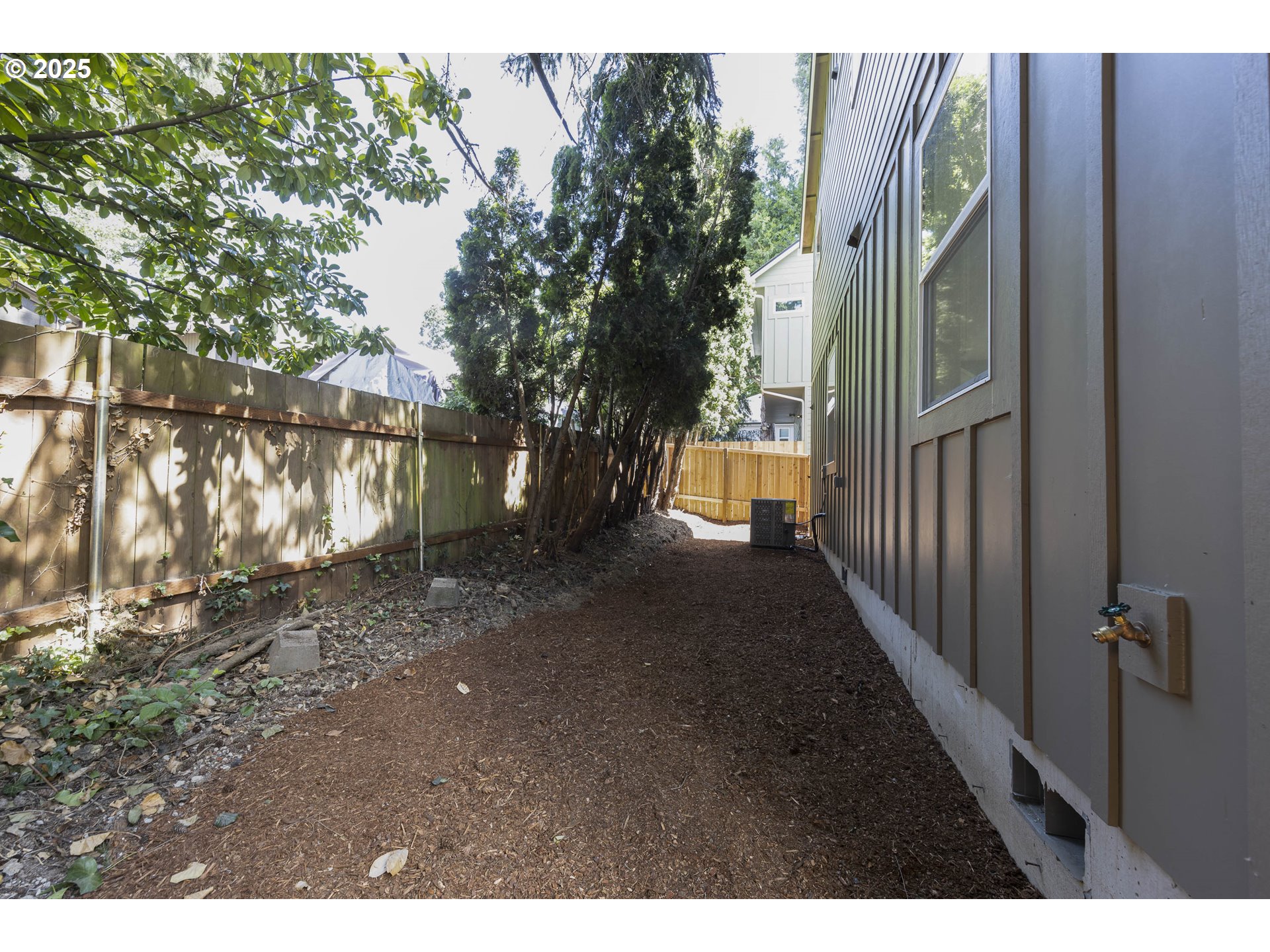 4801 Southeast Ina Avenue Milwaukie, OR 97267 - Photo 18 of 25 a view of outdoor space and yard