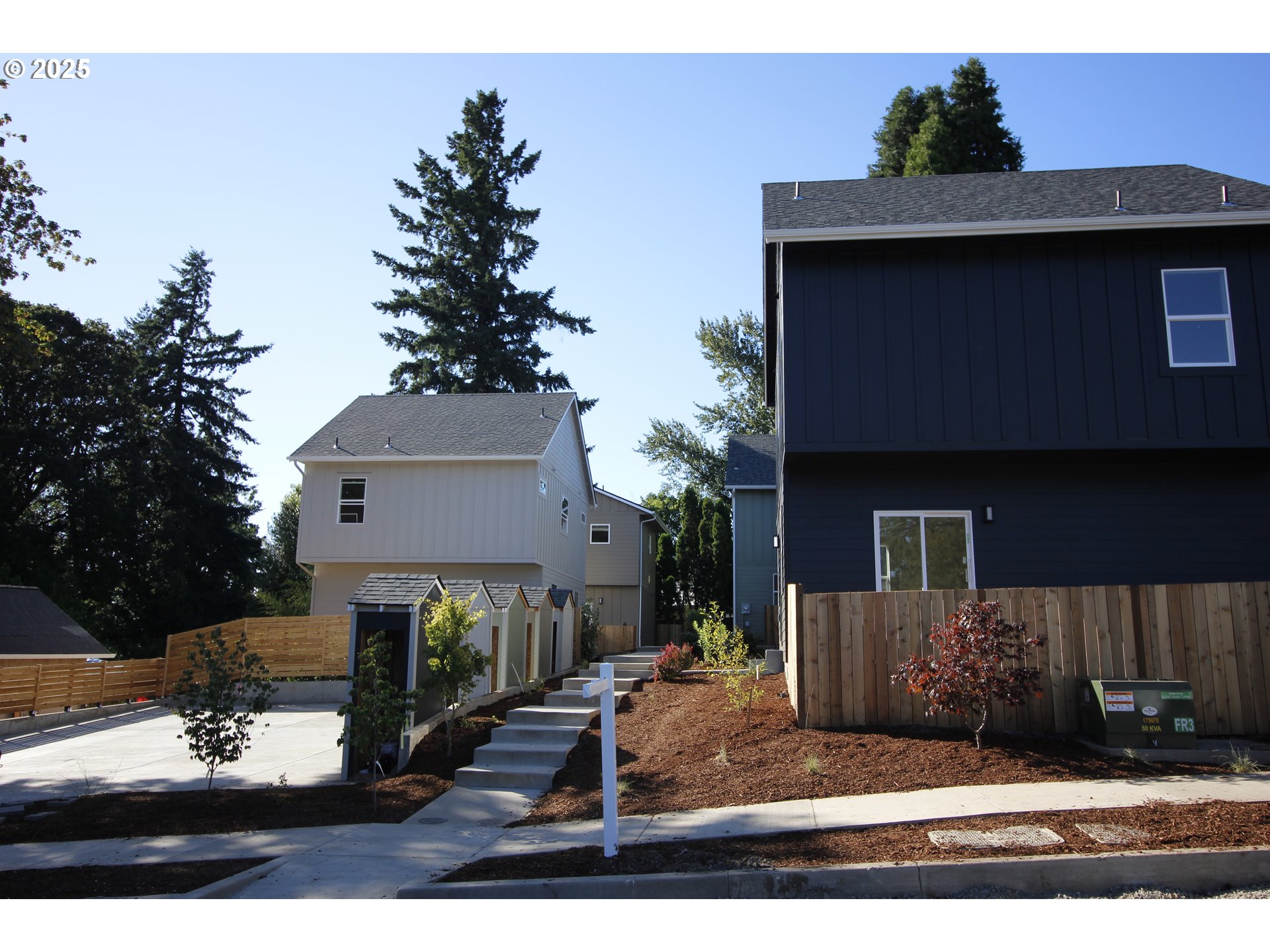 4801 Southeast Ina Avenue Milwaukie, OR 97267 - Photo 3 of 25 a view of a house with a yard