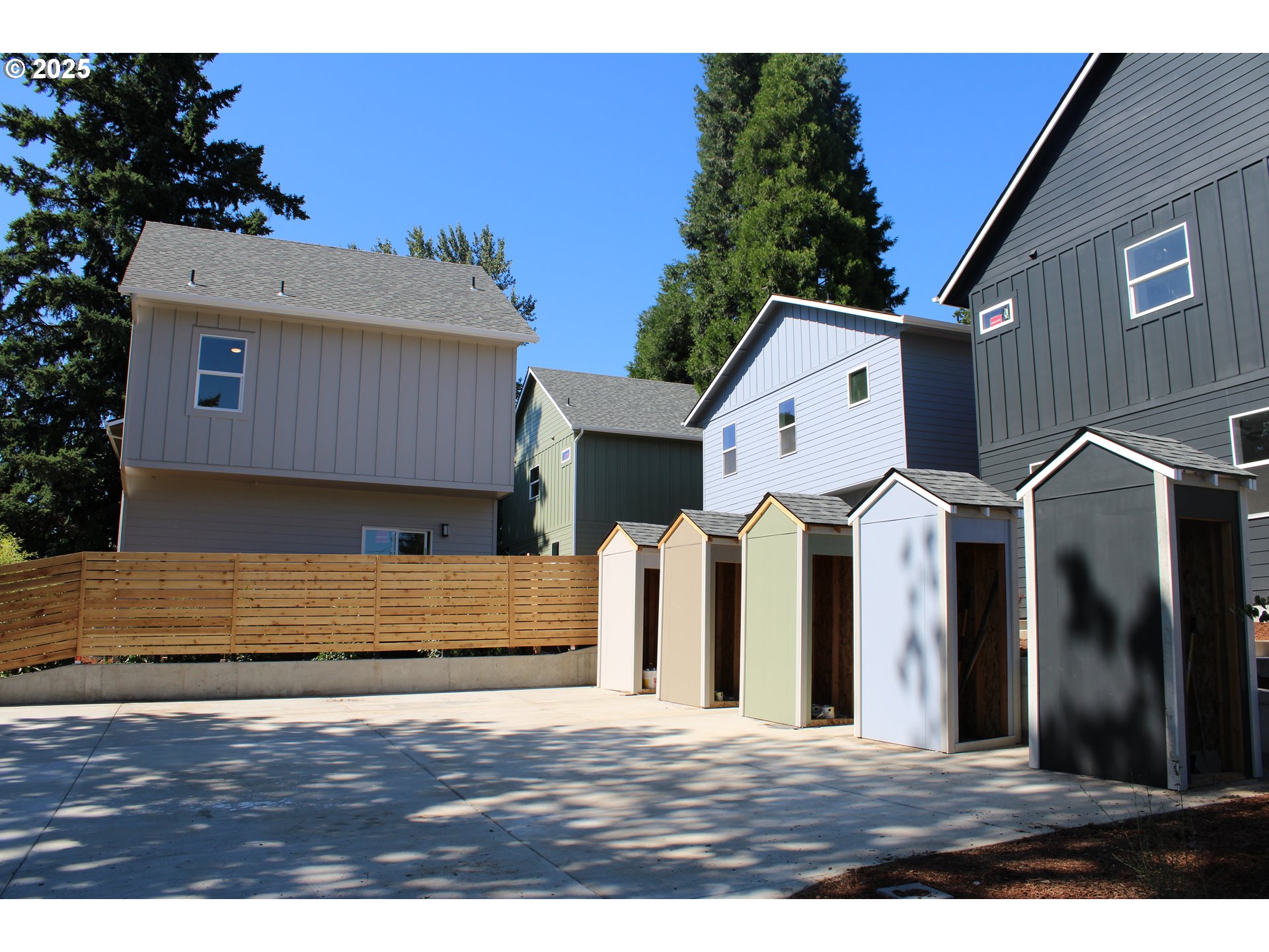 4801 Southeast Ina Avenue Milwaukie, OR 97267 - Photo 5 of 25 a front view of a house with parking space