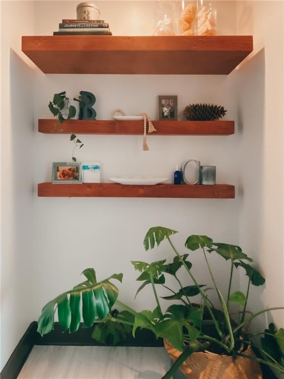 747 Ralph McGill Boulevard Northeast, Unit 217 Atlanta, GA 30312 - Photo 15 of 28 a vase of flowers sitting on a table