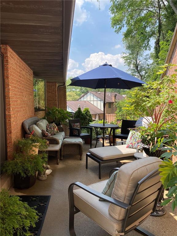 101 Forest Ridge Drive Pittsburgh, PA 15221 - Photo 3 of 25 Gallery Image 3