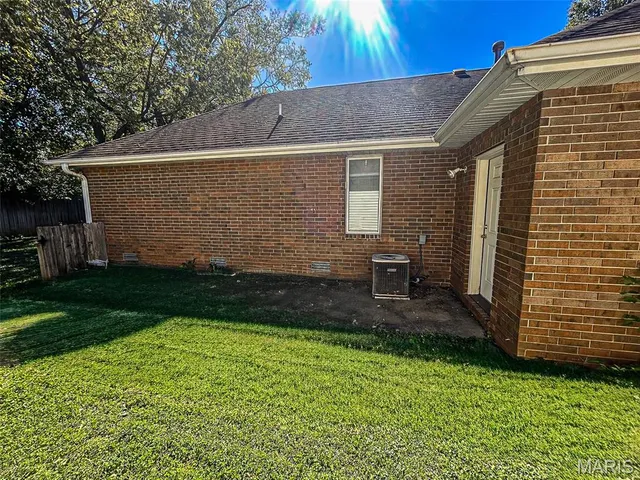 $255,900 | 888 South Long Drive, Springfield, MO 65802