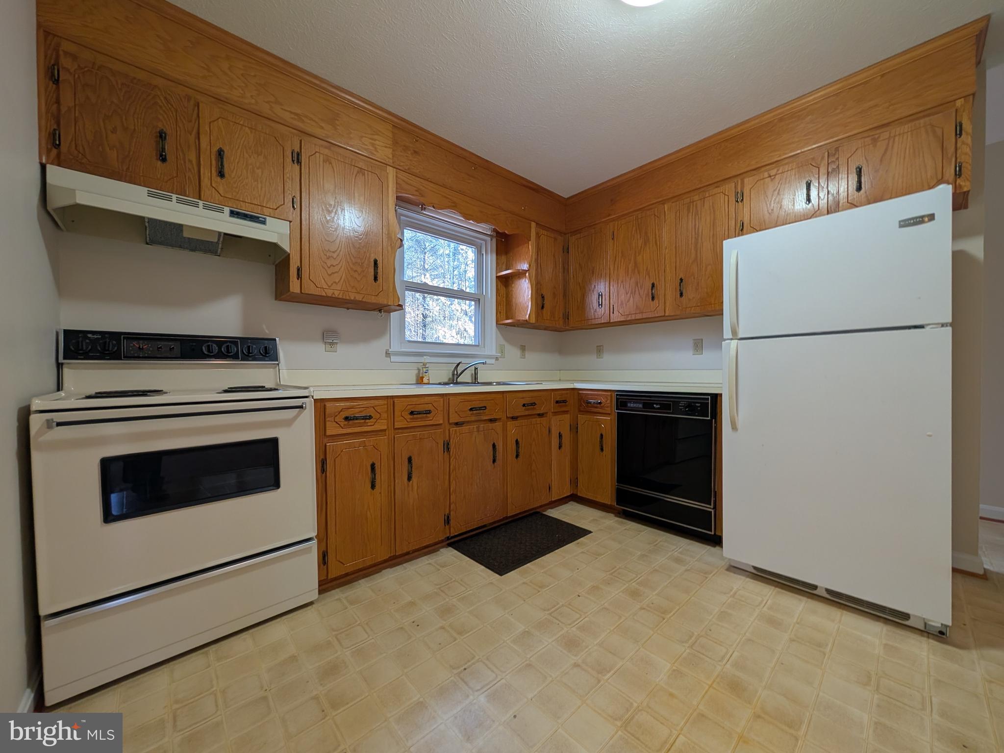 271 Rambling Road Ruckersville, VA 22968 - Photo 7 of 26