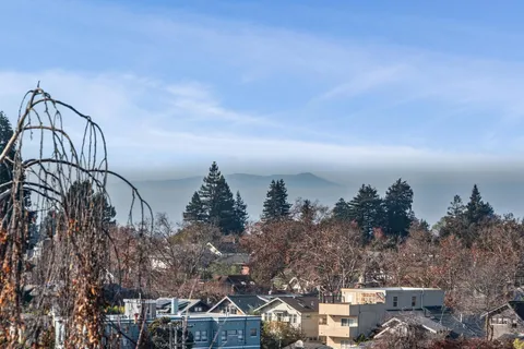 $799,000 | 5765 Manila Avenue, Oakland, CA 94618