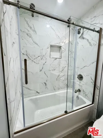 $3,937 | 5637 Homeside Avenue, Los Angeles, CA 90016