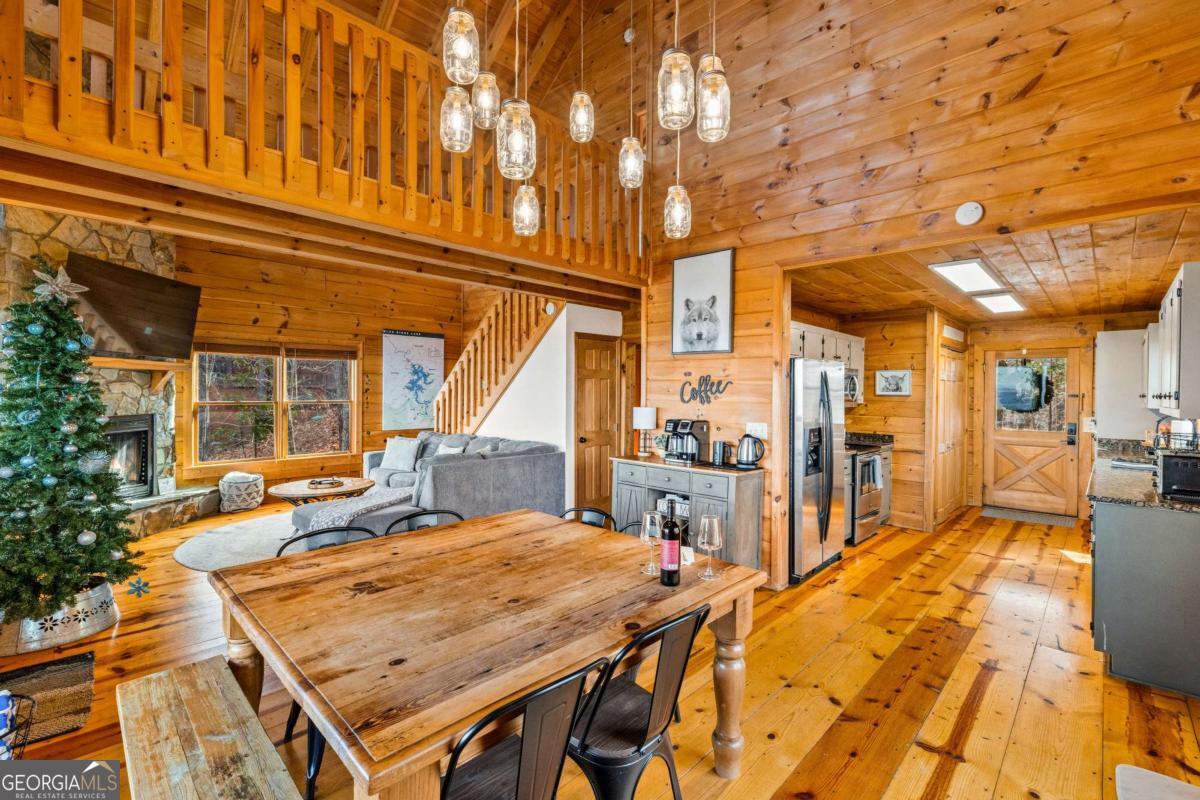 907 Ripshin Mountain Road Blue Ridge, GA 30513 - Photo 10 of 54