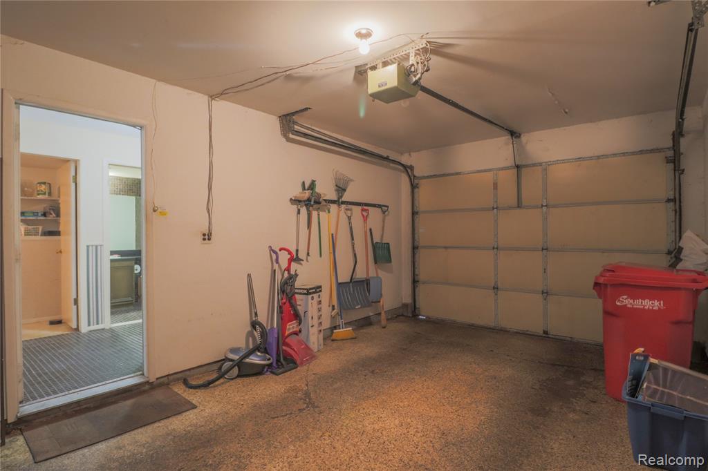29116 Evergreen Road Southfield, MI 48076 - Photo 25 of 35 Gallery Image 25