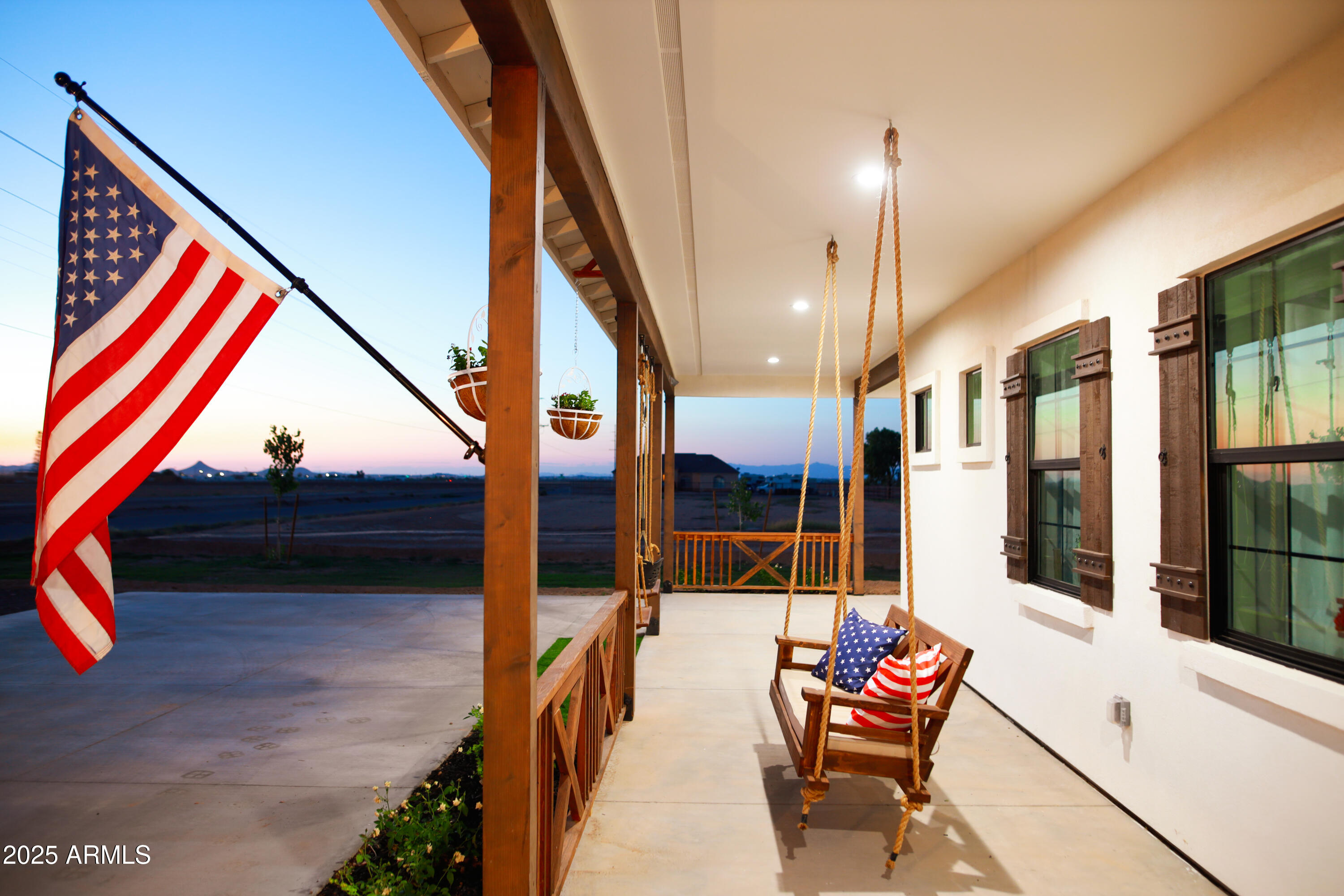235 North Clemans Road Coolidge, AZ 85128 - Photo 7 of 33 Front Porch