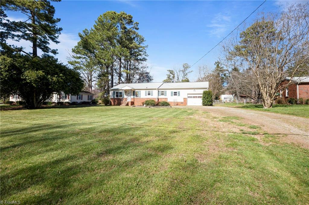 4117 High Point Road Winston-Salem, NC 27107 - Photo 3 of 38 Gallery Image 3