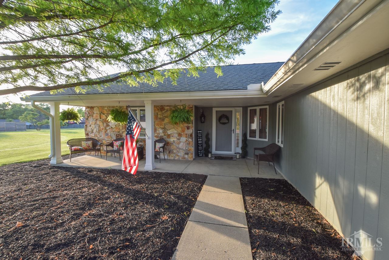 3714 West Moore Road Muncie, IN 47304 - Photo 2 of 35 Gallery Image 2