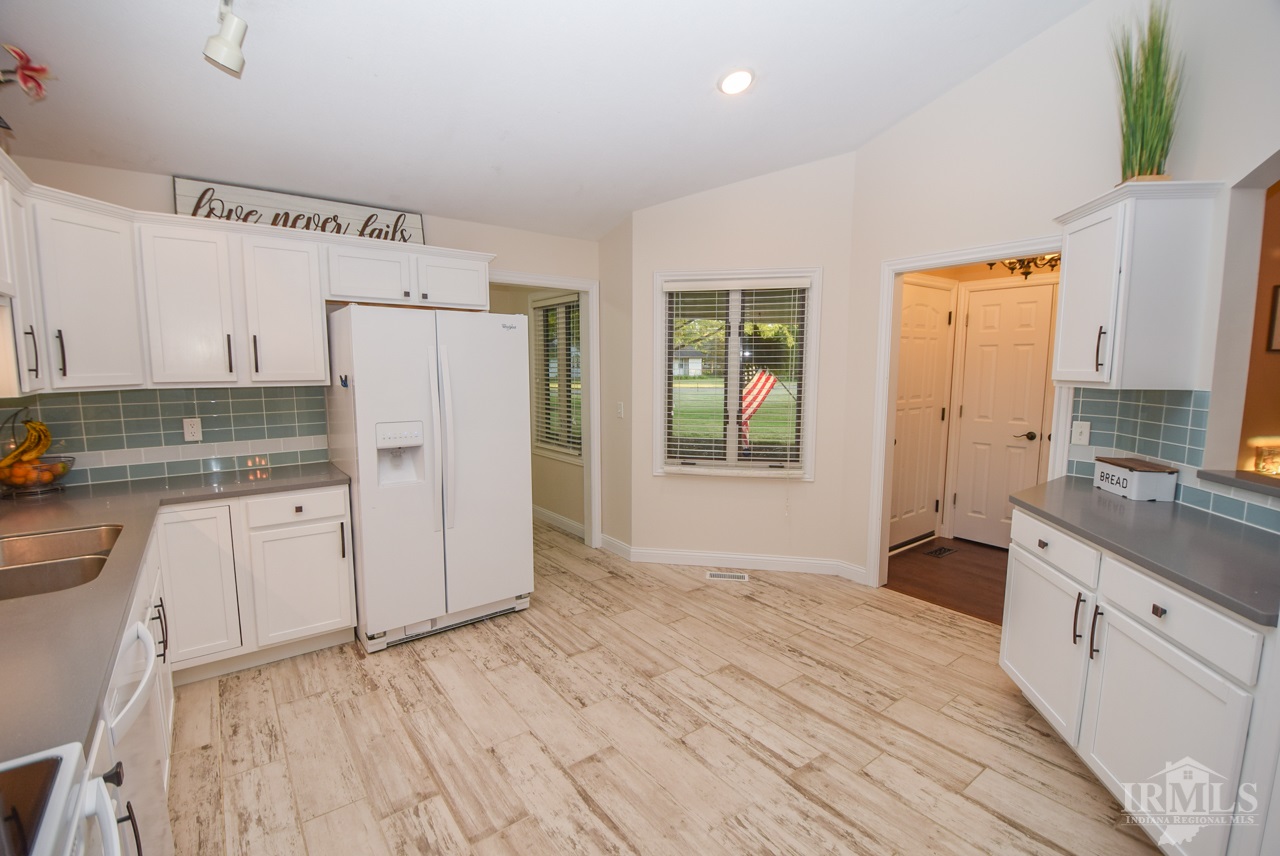 3714 West Moore Road Muncie, IN 47304 - Photo 17 of 35 Gallery Image 17