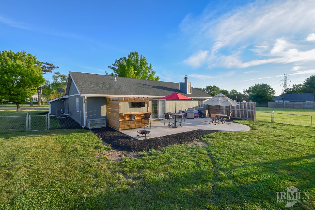 3714 West Moore Road Muncie, IN 47304 - Photo 3 of 35 Gallery Image 3