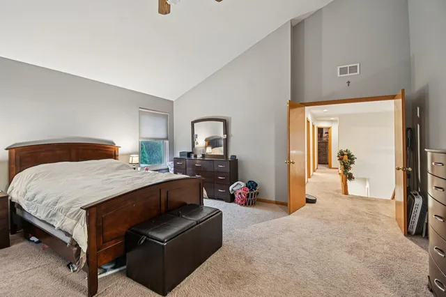 $719,000 | 14355 West Spring Meadow Court, Libertyville, IL 60048