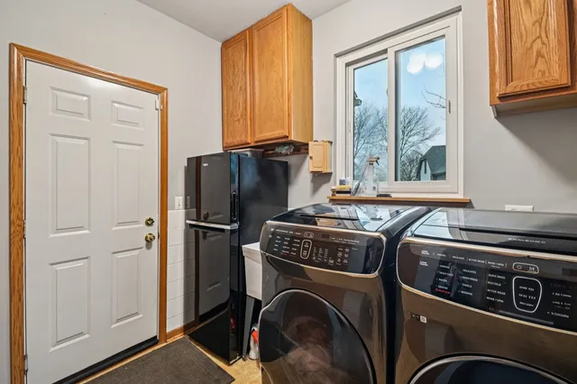 $719,000 | 14355 West Spring Meadow Court, Libertyville, IL 60048