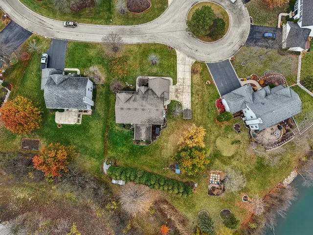 $719,000 | 14355 West Spring Meadow Court, Libertyville, IL 60048