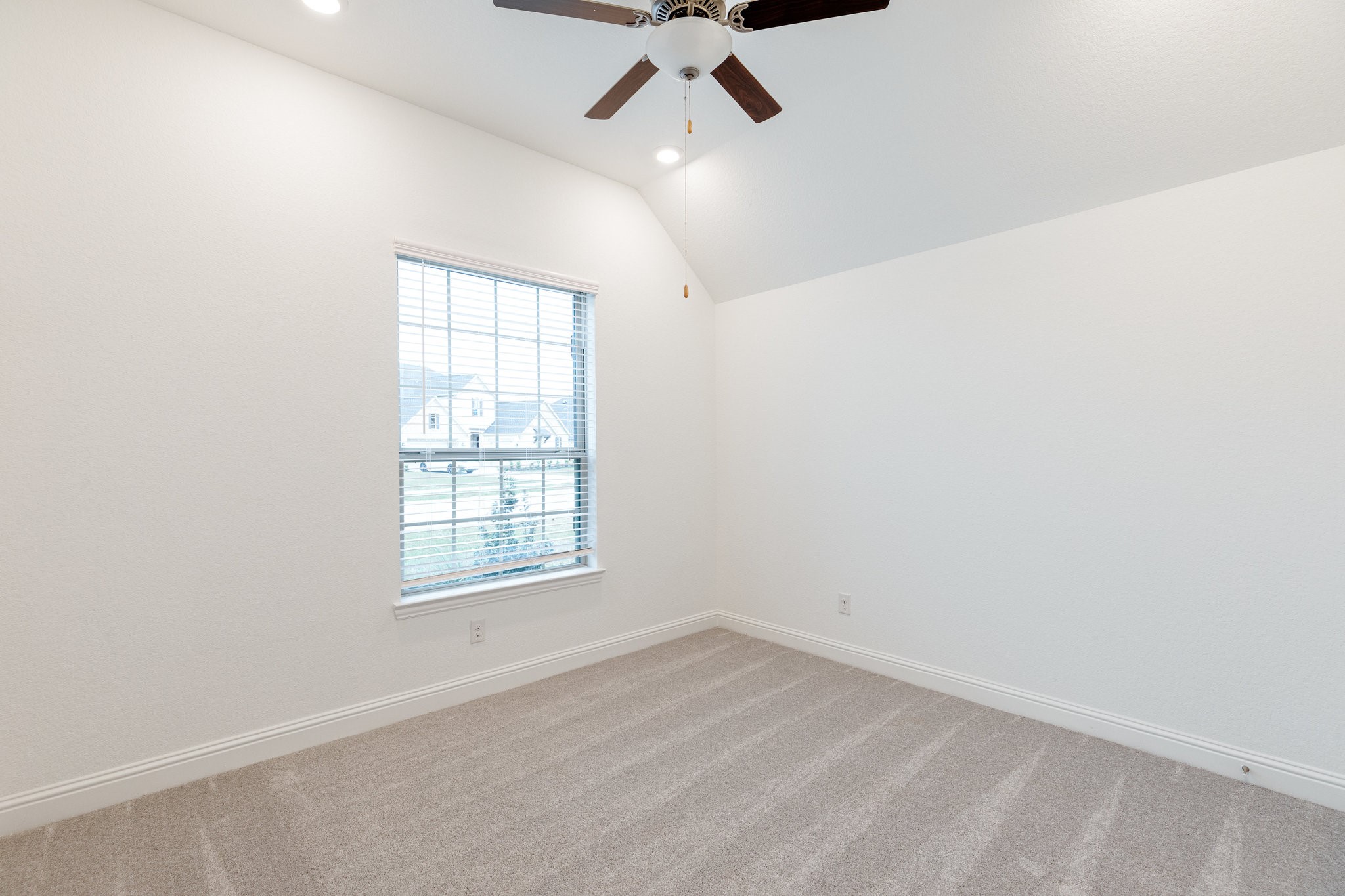 1403 Woodson Ridge Lane Katy, TX 77494 - Photo 30 of 45