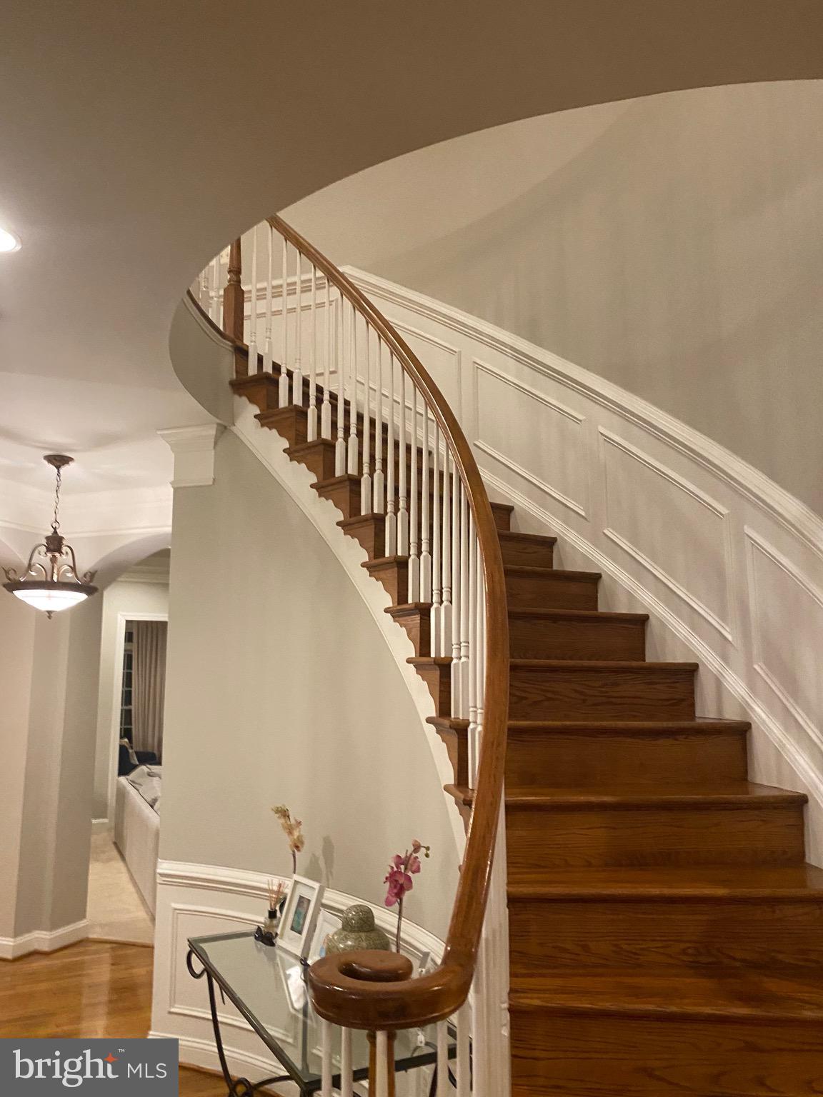 43295 Fieldsview Court Leesburg, VA 20176 - Photo 6 of 30 a view of entryway and hall