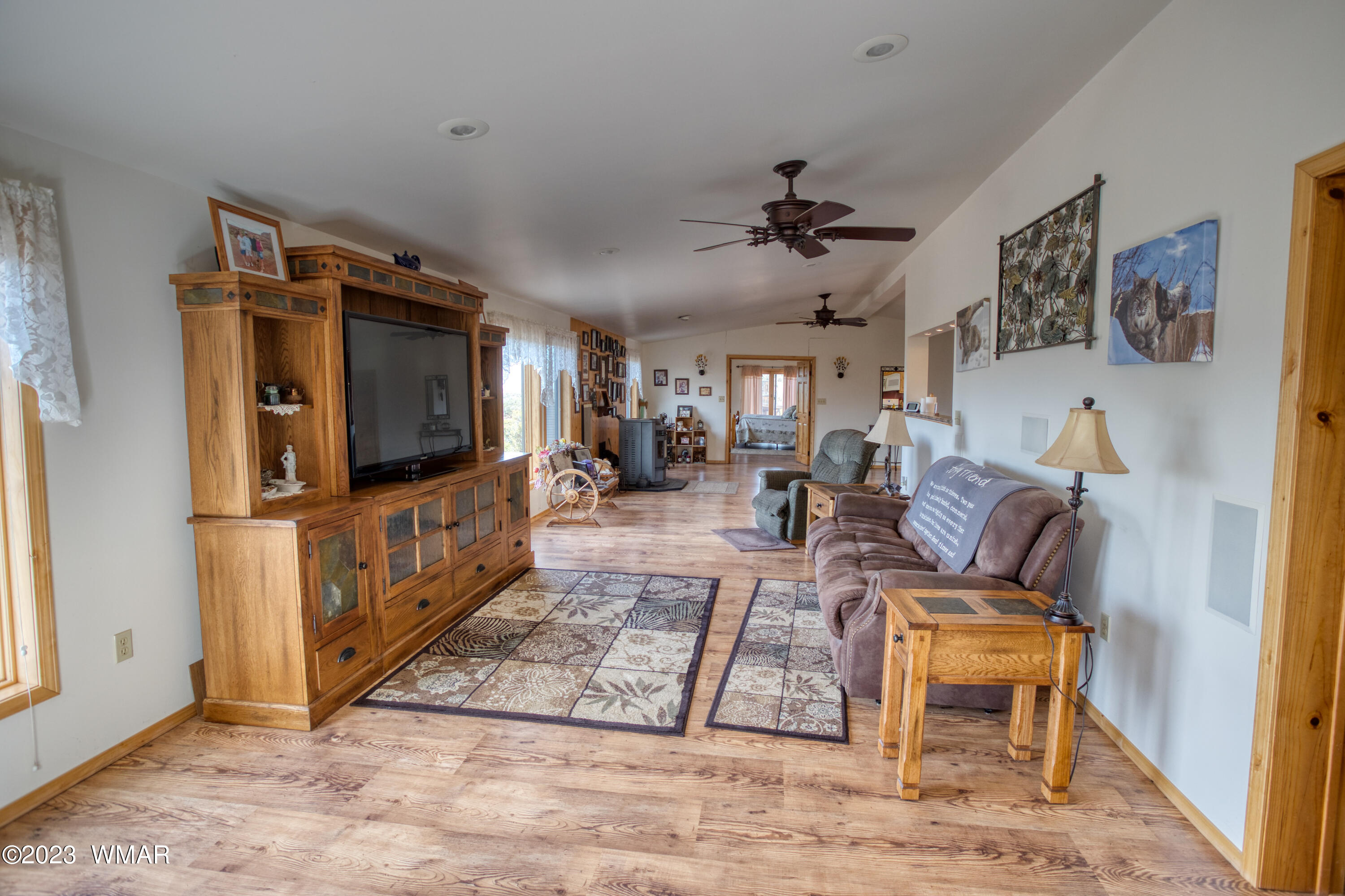 27 County Road Concho, AZ 85924 - Photo 32 of 54 Family Room