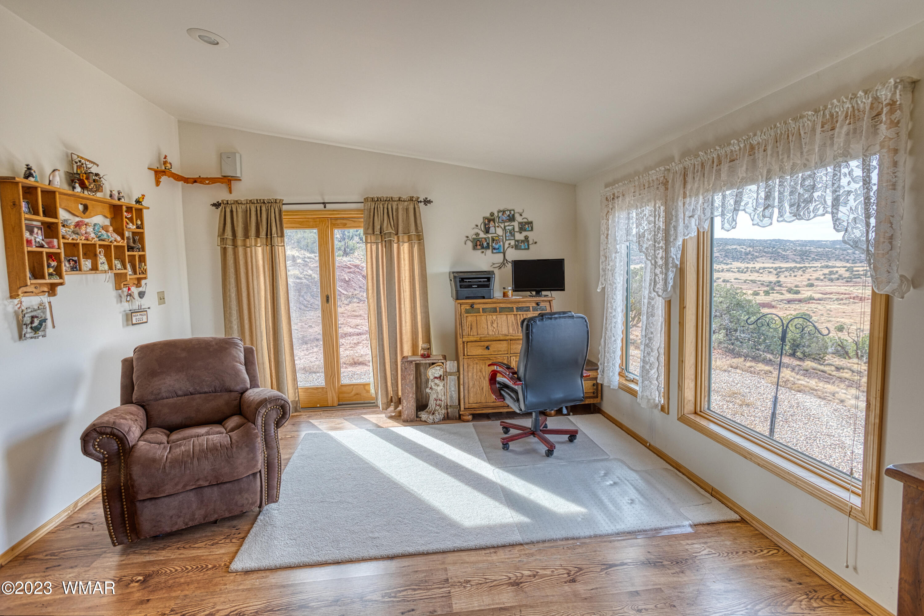 27 County Road Concho, AZ 85924 - Photo 33 of 54 Family Room