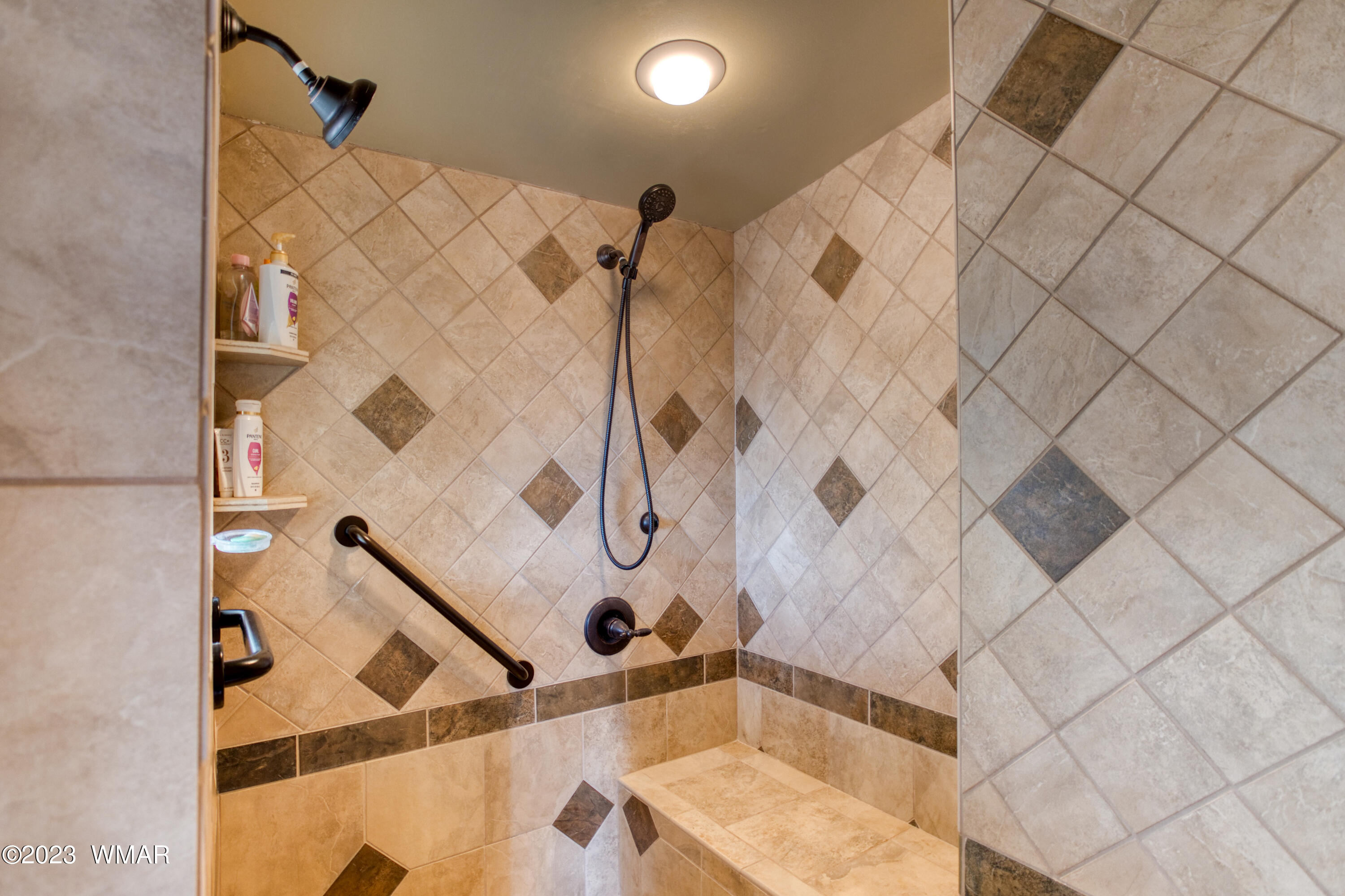 27 County Road Concho, AZ 85924 - Photo 39 of 54 Primary Shower