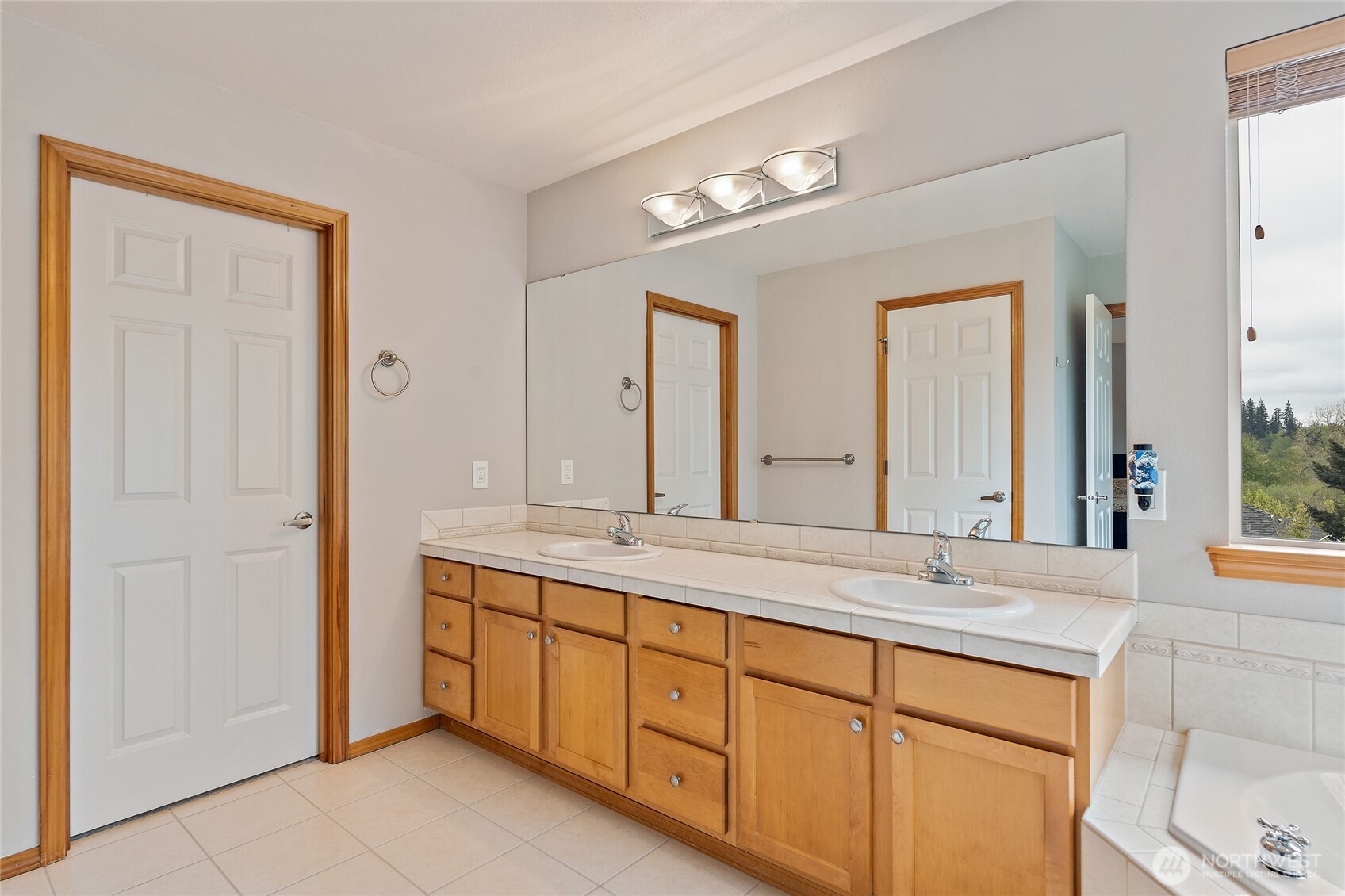 308 170th Place Southeast Bothell, WA 98012 - Photo 24 of 28