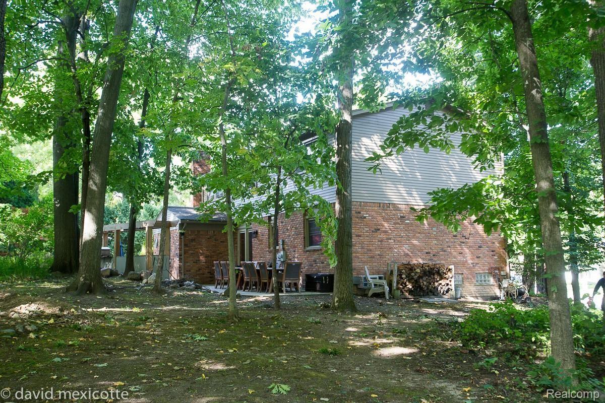 35163 Spring Hill Road Farmington, MI 48331 - Photo 11 of 31 AI6P5691.jpg