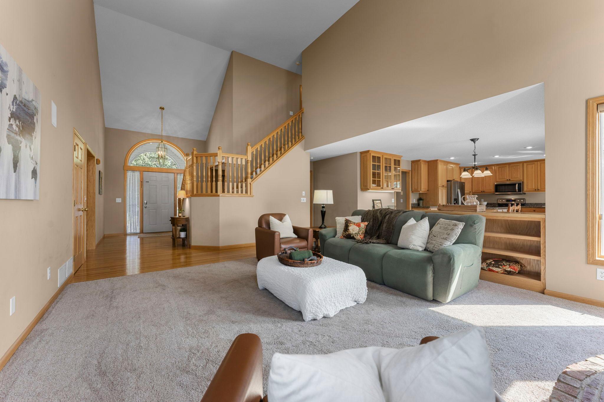 3685 Commonwealth Road Woodbury, MN 55125 - Photo 13 of 56 Gallery Image 13