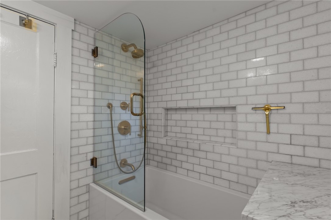 30 Ledge Road East Greenwich, RI 02818 - Photo 23 of 37 Full bath
