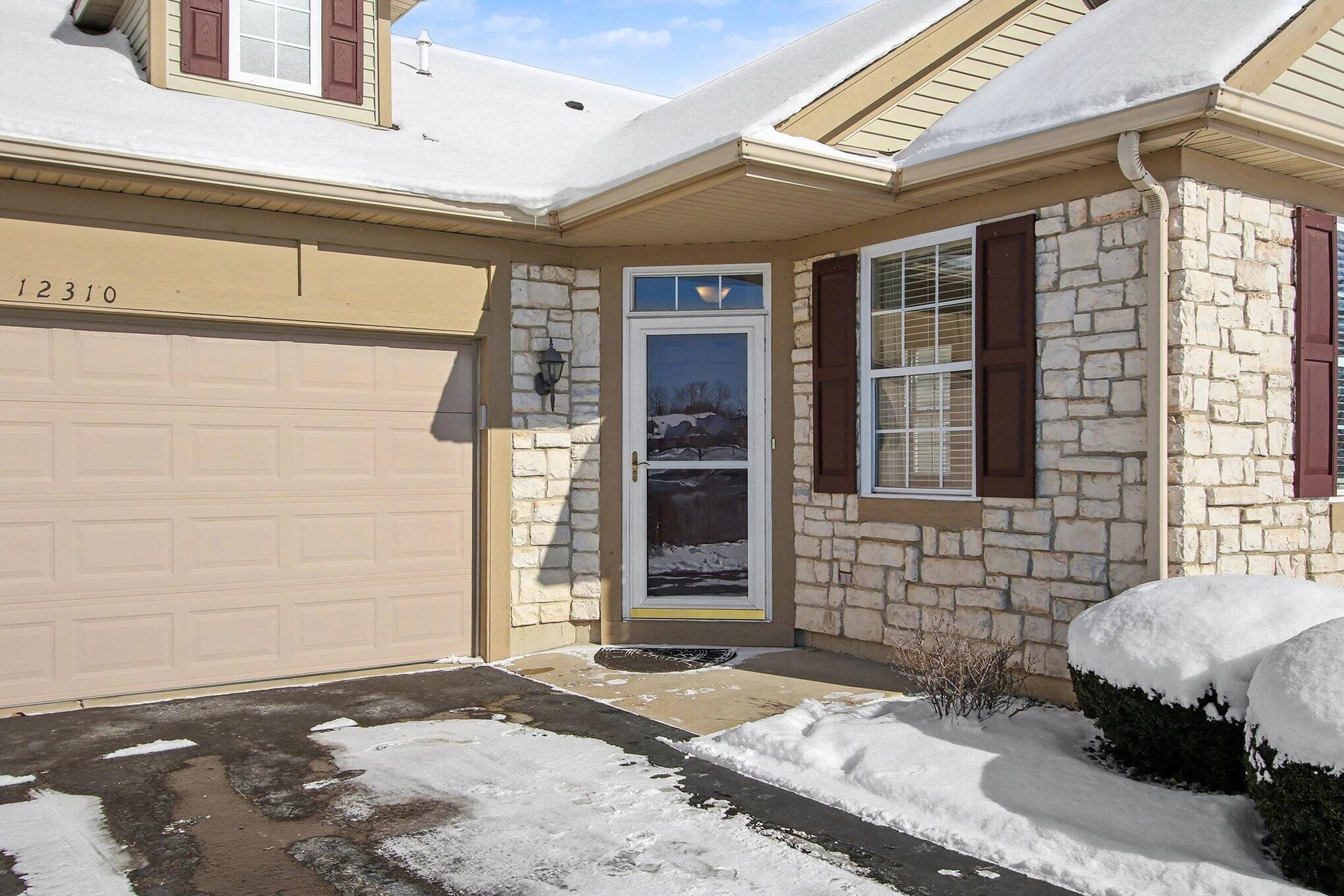 12310 80th Place Dyer, IN 46311 - Photo 4 of 37 a front view of a house