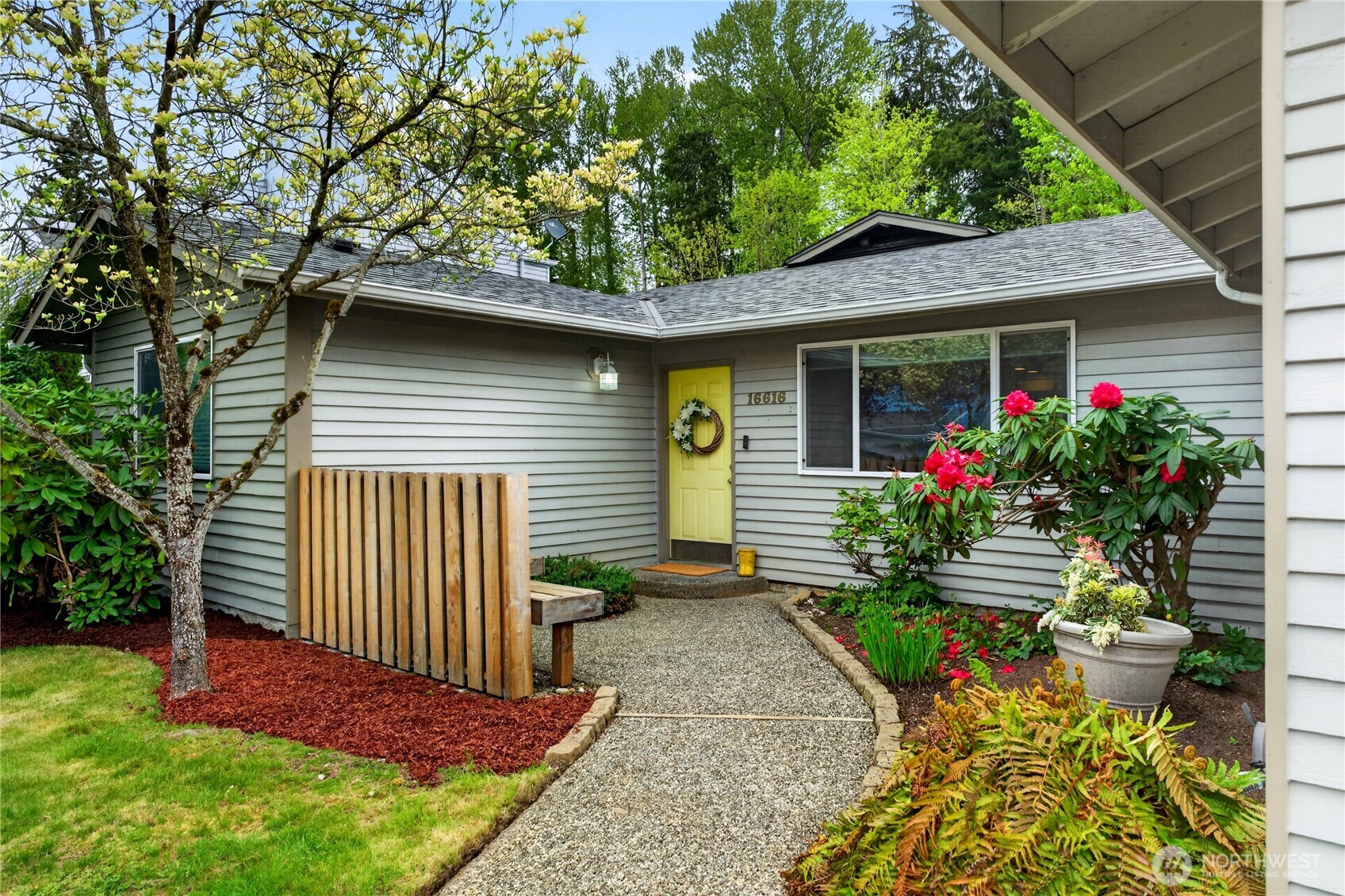 16616 133rd Place Southeast Renton, WA 98058 - Photo 2 of 31 Gallery Image 2