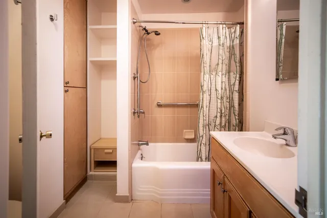 $925,000 | 176 Railroad Avenue, Woodacre, CA 94973