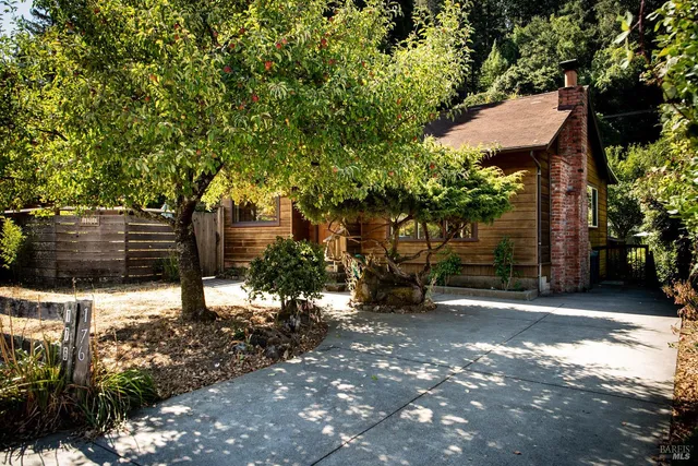 $925,000 | 176 Railroad Avenue, Woodacre, CA 94973