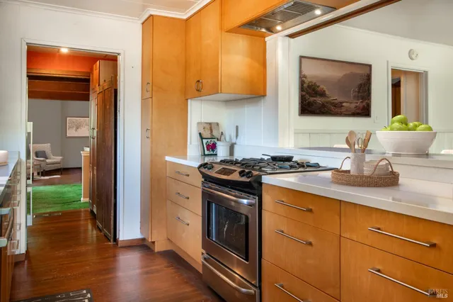 $925,000 | 176 Railroad Avenue, Woodacre, CA 94973