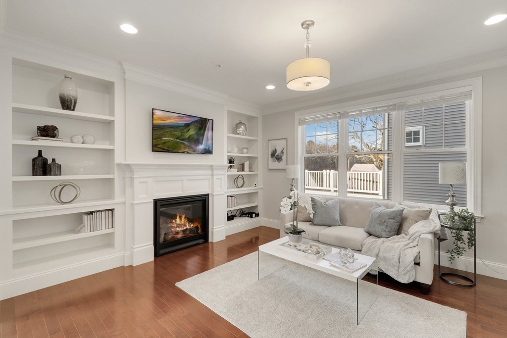 108 Oxbow Road, Unit 108 Framingham, MA 01701 - Photo 5 of 38 Gallery Image 5