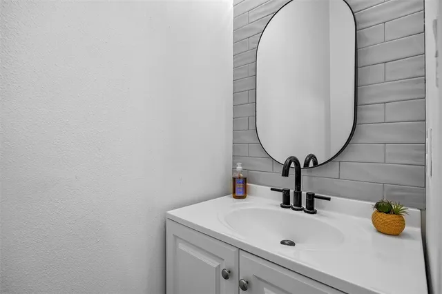 $699,900 | 2230 Farm To Market 713 Lockhart Tx 78644, Lockhart, TX 78644